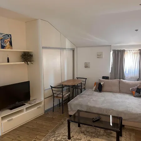 Apartment Zara 아파트 *